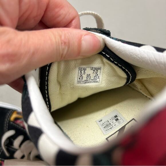 Vans Sneakers Checkered Animal Print Floral Roses Low Top Shoes Womens Size 7 - Picture 7 of 7